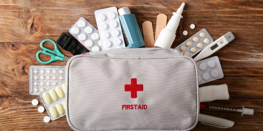 First Aid Kit: What to Put in it and How to Use it - Sheba Medical Center