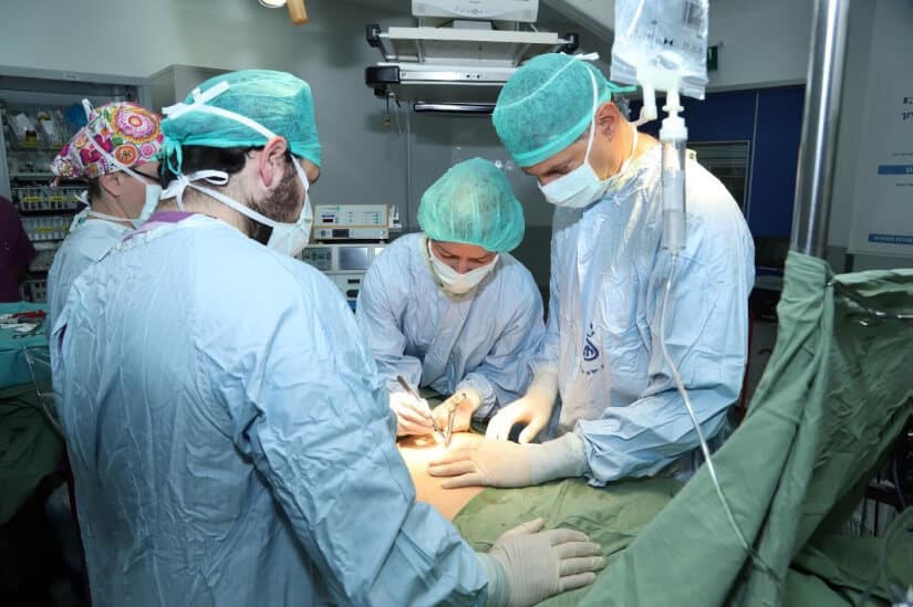 Mayo Clinic Officials Visit Israel to see how surgeries are performed